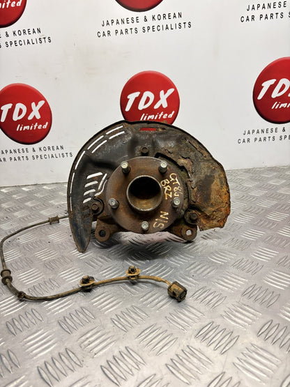 Toyota GT86 ZN6 MK1 Coupe 2.0 Petrol Passenger Side Front Hub - photo 1 of 6