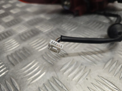 KIA STONIC (YB) 2017-2021 GENUINE DRIVERS SIDE REAR OUTER BRAKE LIGHT LAMP