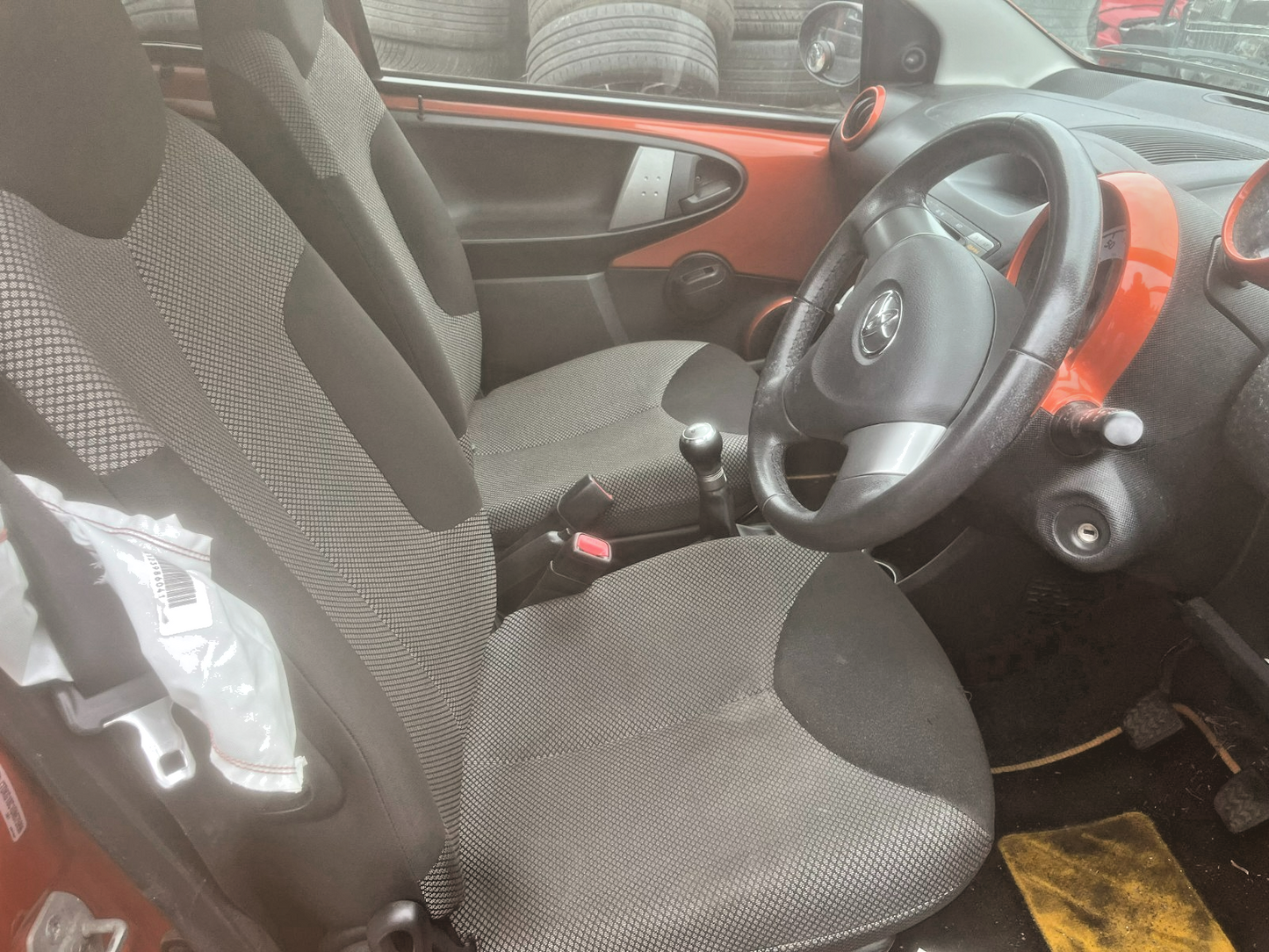 2013 TOYOTA AYGO MK1 1.0 PETROL 5 SPEED MANUAL DOOR VEHICLE FOR BREAKING AND PARTS