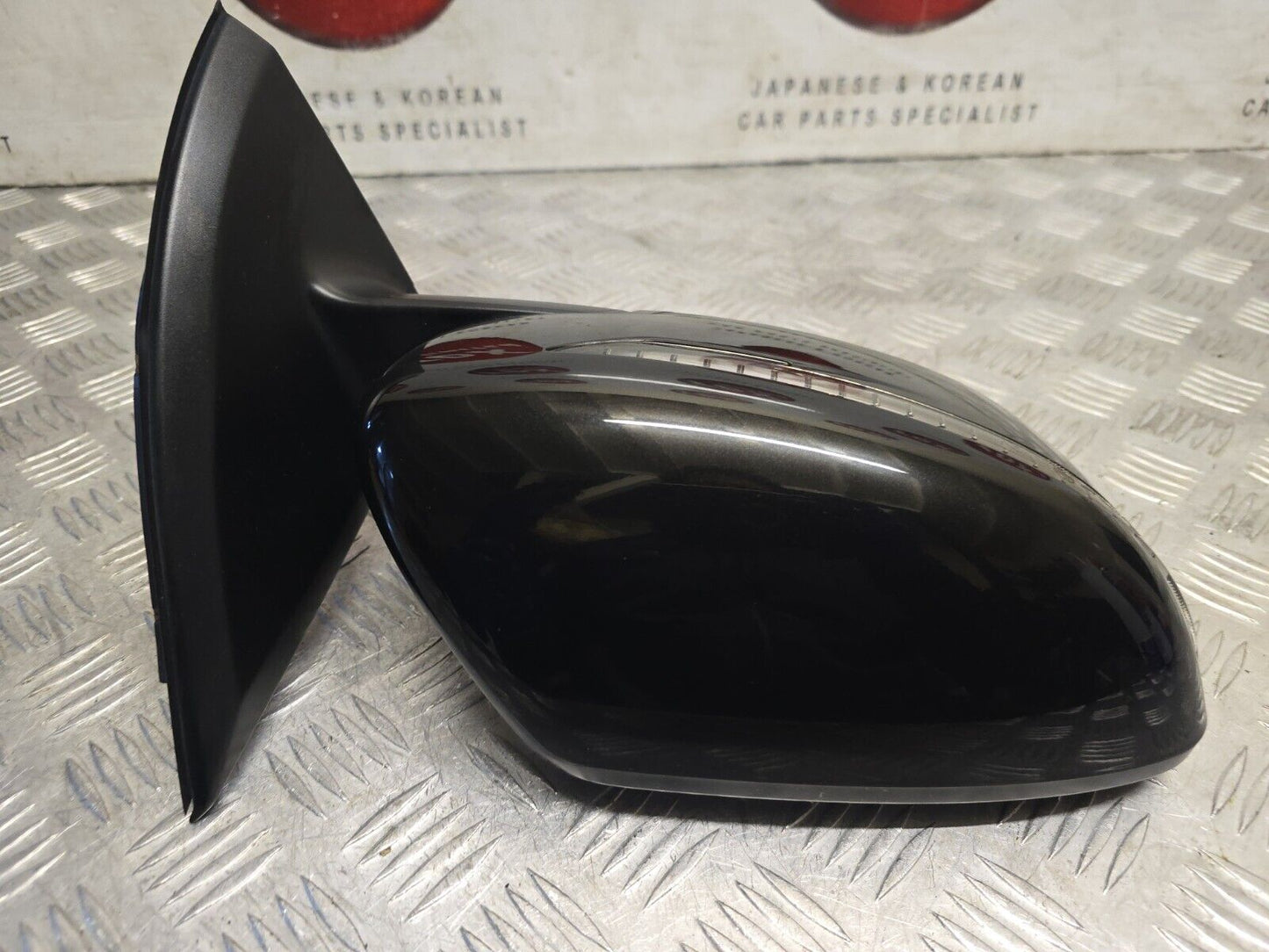 NISSAN QASHQAI J11 2014-2021 GENUINE DRIVERS SIDE POWER FOLD MIRROR Z11 BLACK