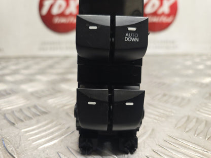 HYUNDAI I30 MK2 2012-2017 GENUINE DRIVERS SIDE FRONT WINDOW SWITCH 93570-A6560