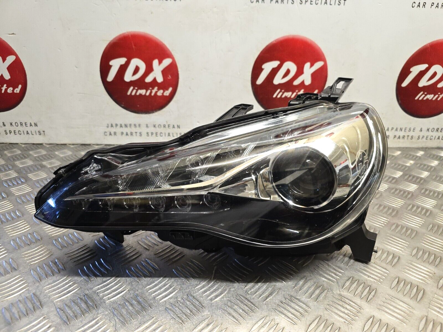 TOYOTA GT86 2017-2020 FACELIFT GENUINE PASSENGERS SIDE LED DRL HEADLIGHT LAMP