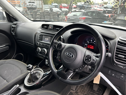 2017 KIA SOUL URBAN 1.6 DIESEL 6SPEED MANUAL WHITE VEHICLE FOR BREAKING AND PARTS