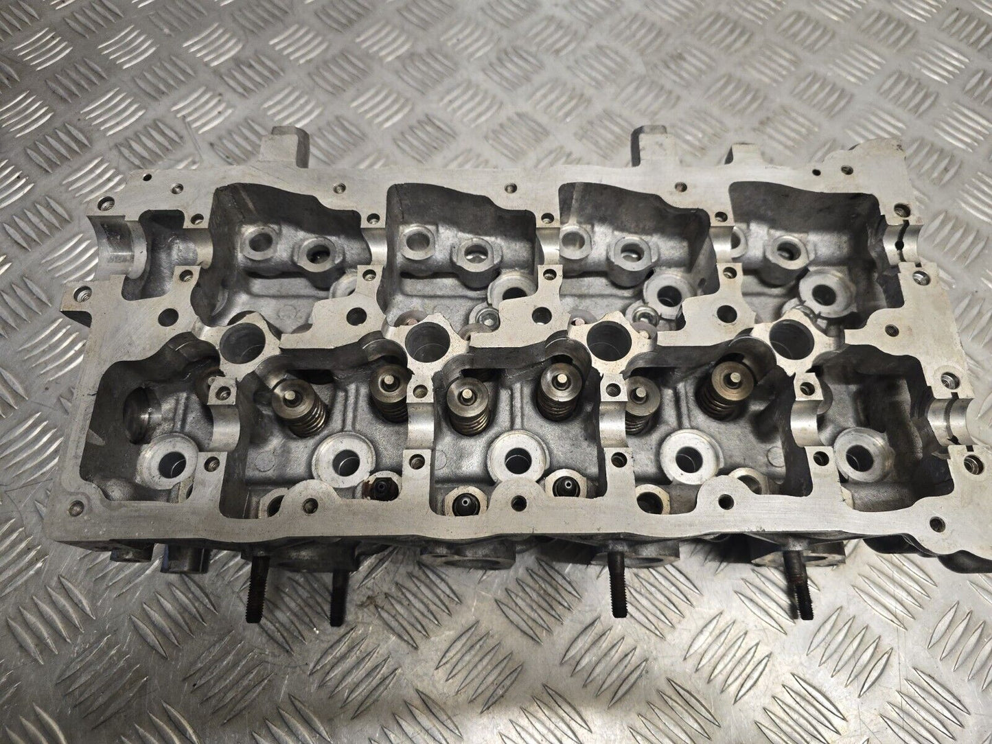 HYUNDAI KIA 1.7 CRDI DIESEL EUR0 6 D4FD CYLINDER HEAD SKIMMED TESTED 22111-2A260