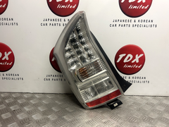 Toyota Prius MK3 2009-2012 Genuine Passenger Side Rear Outer Brake Light - photo 1 of 7