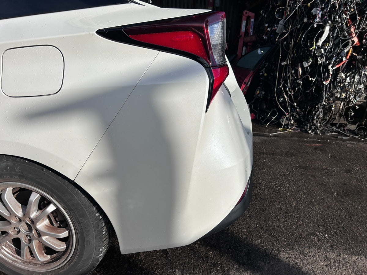 Toyota Prius Hybrid Facelift MK4 2019-2022 Genuine Rear Bumper White (070) - photo 4 of 8