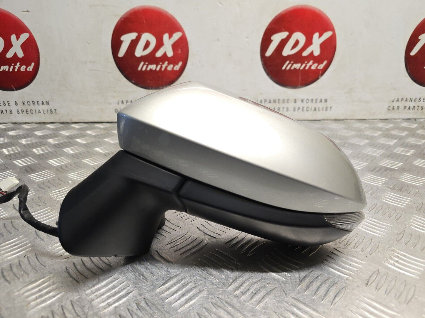 TOYOTA COROLLA MK12 2019-2024 GENUINE PASSENGERS SIDE POWER FOLD WING MIRROR 1J6