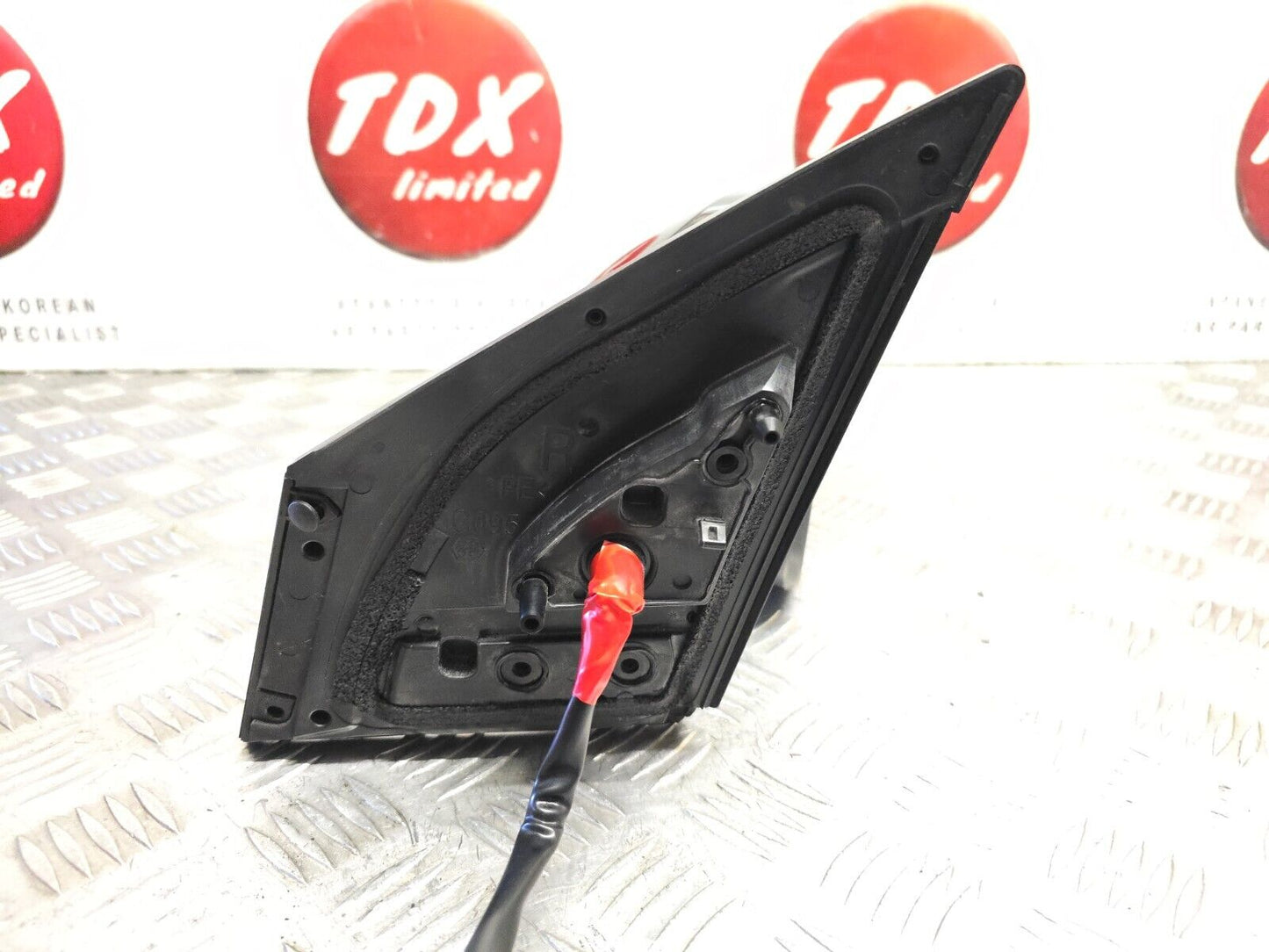 TOYOTA RAV4 XA40 MK4 2012-2018 GENUINE DRIVERS SIDE POWER FOLD MIRROR 209 BLACK