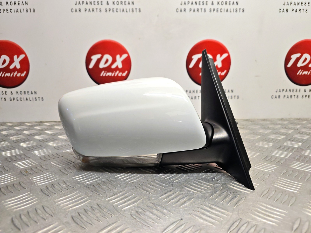 Kia Venga YN 2010-2019 Genuine Drivers Power Fold Mirror Wd White 87620-1P940 - photo 1 of 7