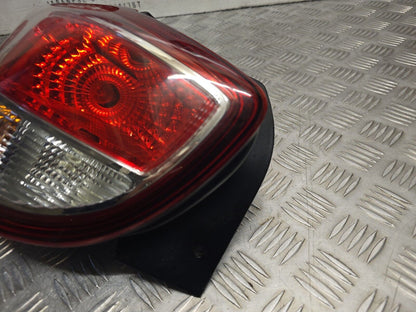 HYUNDAI I10 2017-2019 FACELIFT GENUINE PASSENGERS REAR OUTER BRAKE LIGHT LAMP