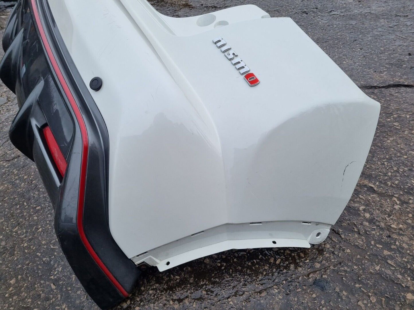 NISSAN JUKE NISMO F15 2014-2019 FACELIFT GENUINE REAR BUMPER IN WHITE