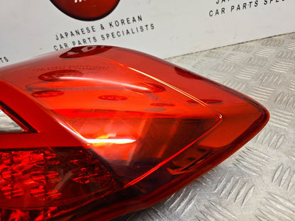 Kia Ceed JD MK2 Hatchback 2016-2018 Drivers Rear Outer Brake Light 92402-A2200 - photo 4 of 8