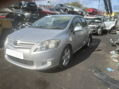 2010 TOYOTA AURIS T SPIRIT MK1 E150 1.6 PETROL 6 SPEED MANUAL VEHICLE FOR BREAKING AND PARTS