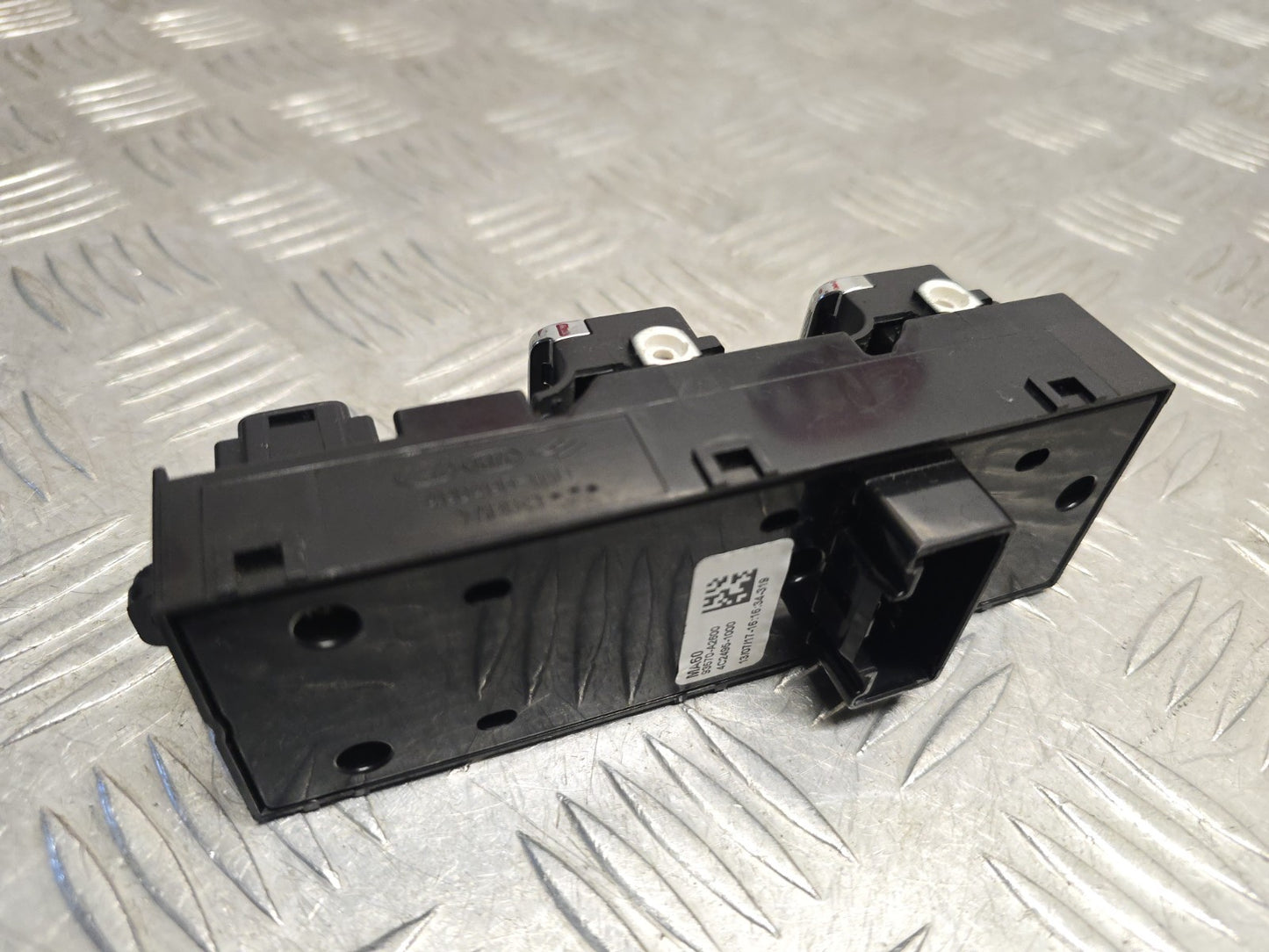 Kia Ceed Mk2 2015-2018 Genuine Drivers Front 4 Way Window Switches 93570-A2600 8