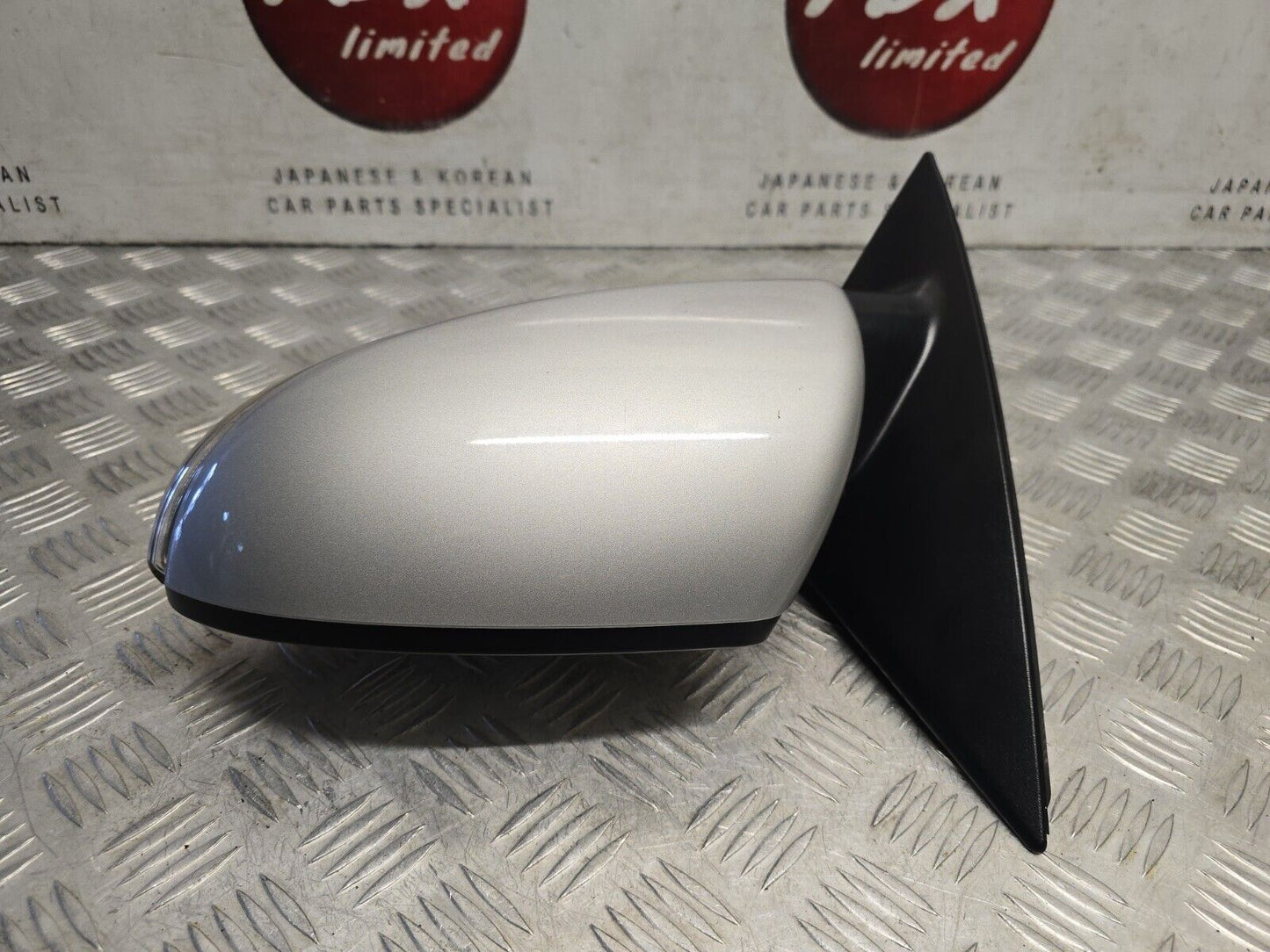 KIA OPTIMA JF MK4 2016-2019 GENUINE PASSENGERS SIDE POWER FOLD MIRROR 4SS SILVER