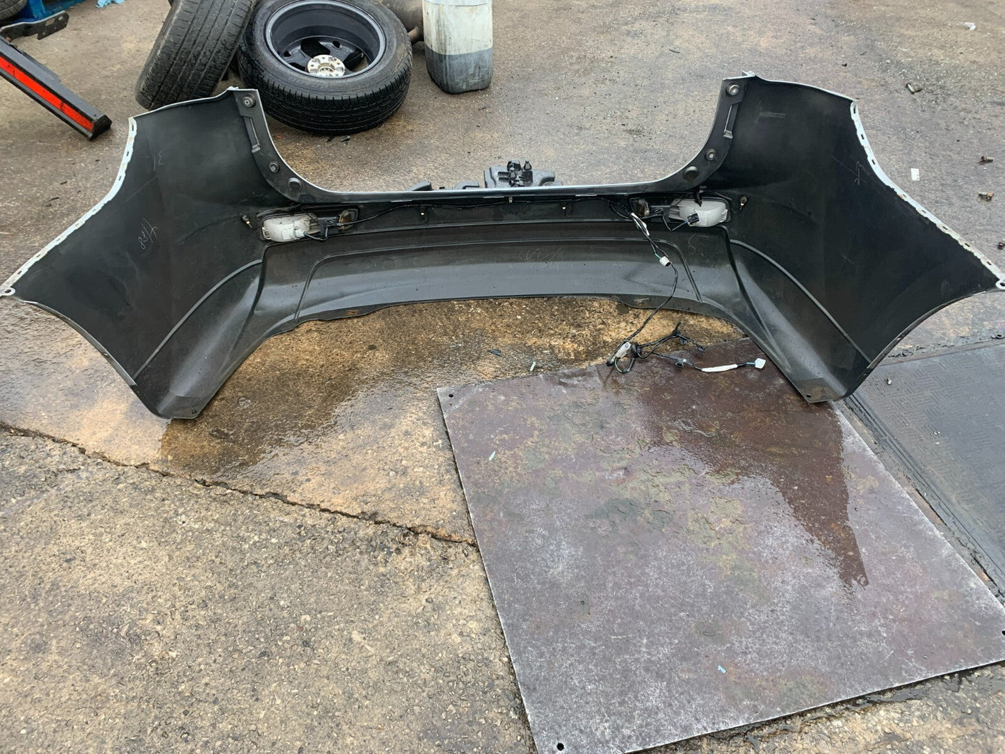 MITSUBISHI OUTLANDER MK3 2013-2015 GENUINE DIESEL REAR BUMPER SILVER COLLECTION