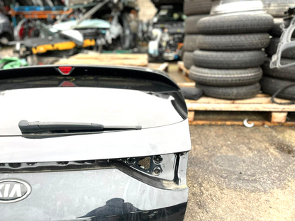 KIA PROCEED CD 2019-2023 GENUINE REAR BOOT TAILGATE SHELL 1K BLACK COLLECTION