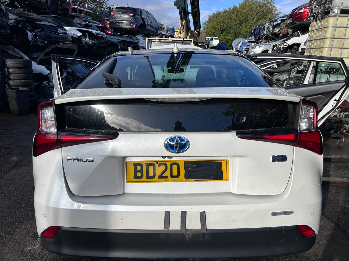 Toyota Prius Hybrid Facelift MK4 2019-2022 Genuine Tailgate Shell White (070) - photo 3 of 9