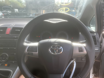 2010 TOYOTA AURIS T SPIRIT MK1 E150 1.6 PETROL 6 SPEED MANUAL VEHICLE FOR BREAKING AND PARTS