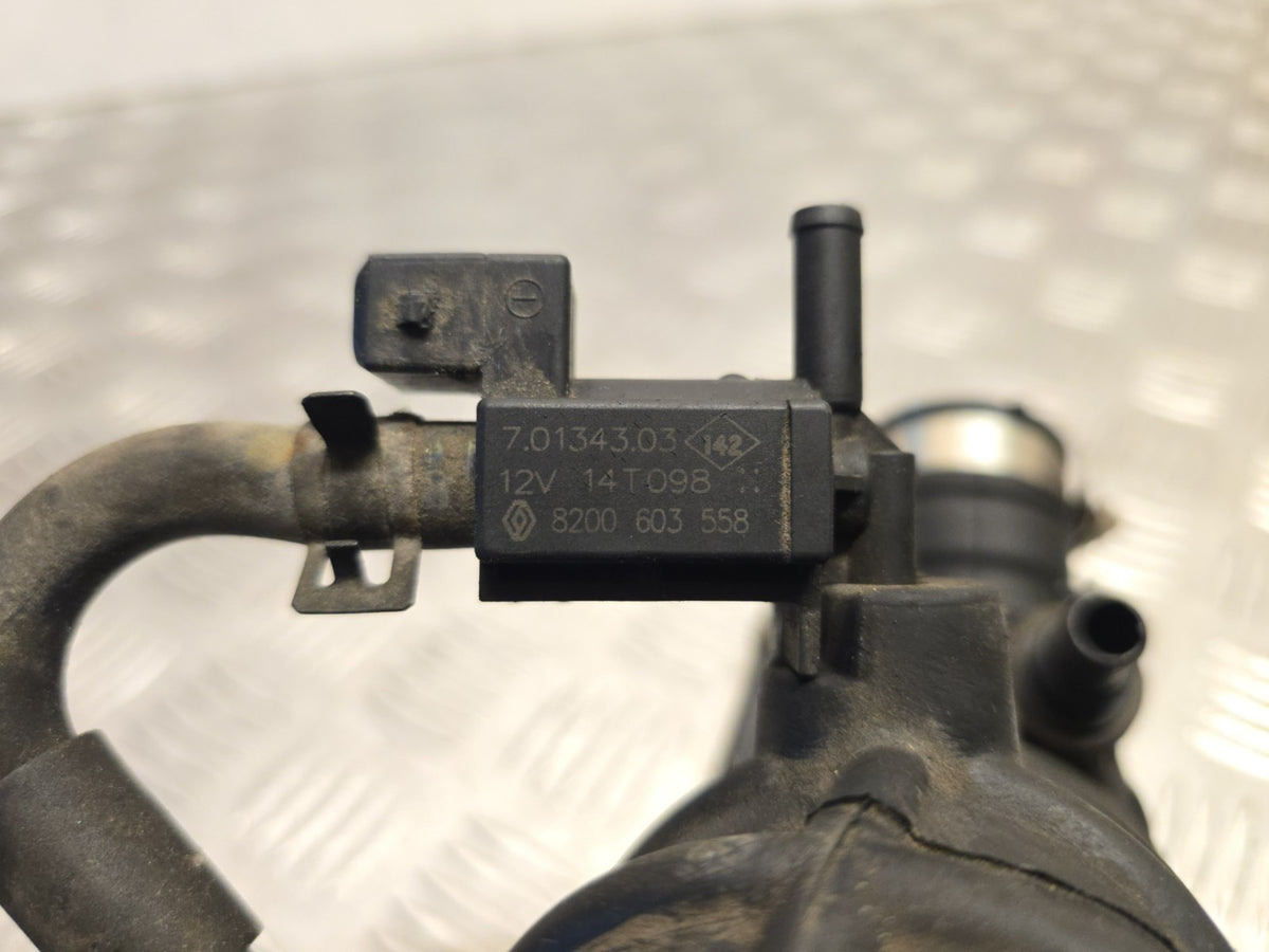 Nissan Juke F15 MK1 2014-2019 1.2 Petrol Dig-t HRA2DDT Air Intake Pipe - photo 7 of 11