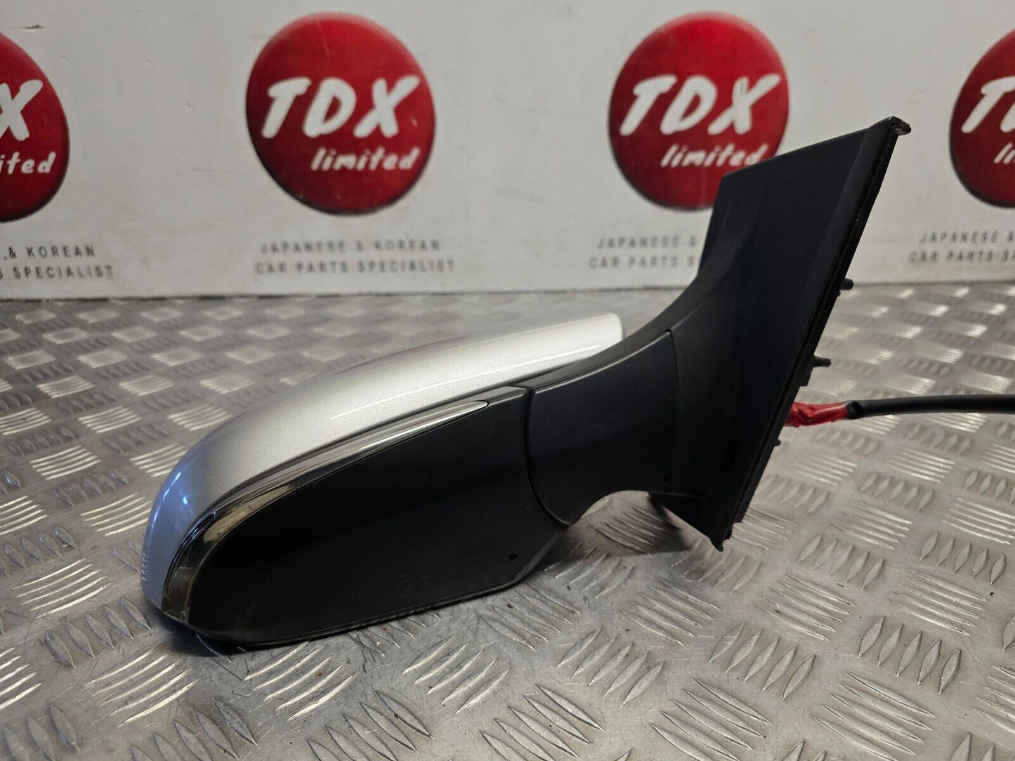 TOYOTA PRIUS MK4 2016-2021 GENUINE DRIVERS POWER FOLD BLIND SPOT WING MIRROR