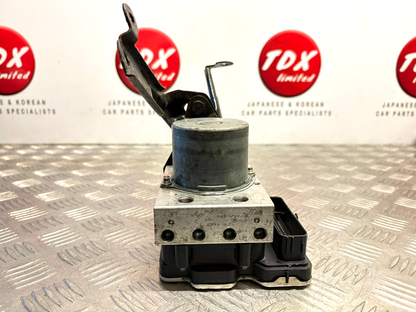 Toyota Yaris XP210 MK4 2020-2026 1.5 Hybrid Genuine AC ABS Pump 44540-0D790 - photo 1 of 10