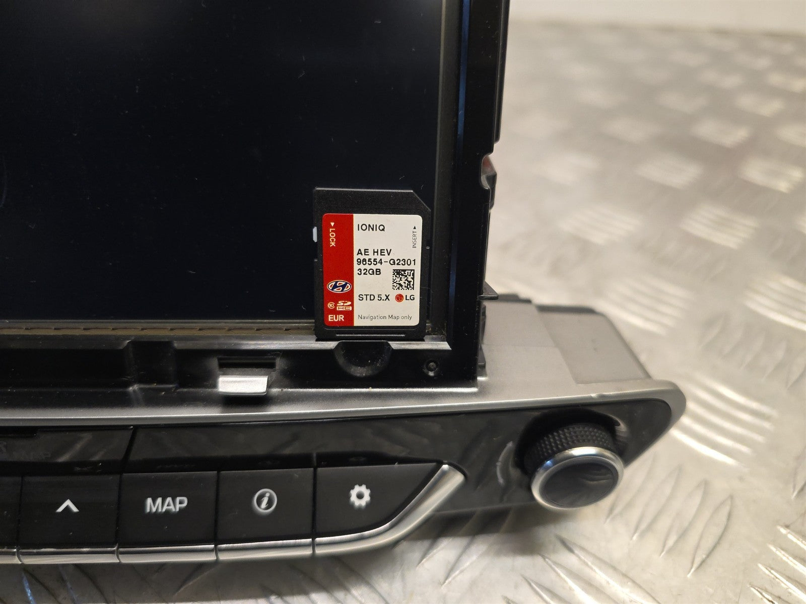 Hyundai Ioniq 2016-2019 Media Sat Nav Radio Head Unit + Sd Card 96550-G2251Pgb 2
