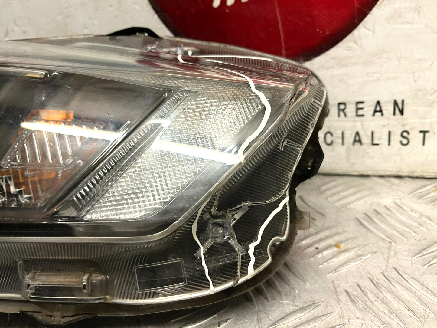 NISSAN MICRA K14 MK5 2017-2020 DRIVER SIDE LED HEADLIGHT 26610-5FF0A DAMAGED