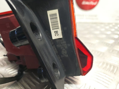 KIA STONIC (YB) 2017-2021 GENUINE DRIVERS SIDE REAR OUTER BRAKE LIGHT LAMP