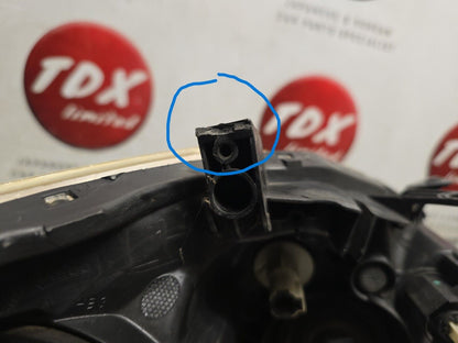 TOYOTA AURIS 2010-2012 MK1 FACELIFT GENUINE PASSENGERS FRONT HALOGEN HEADLIGHT 81150-02A80