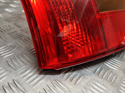 Toyota Corolla Passenger Side Rear Light Unit 2002-2004 RLU064