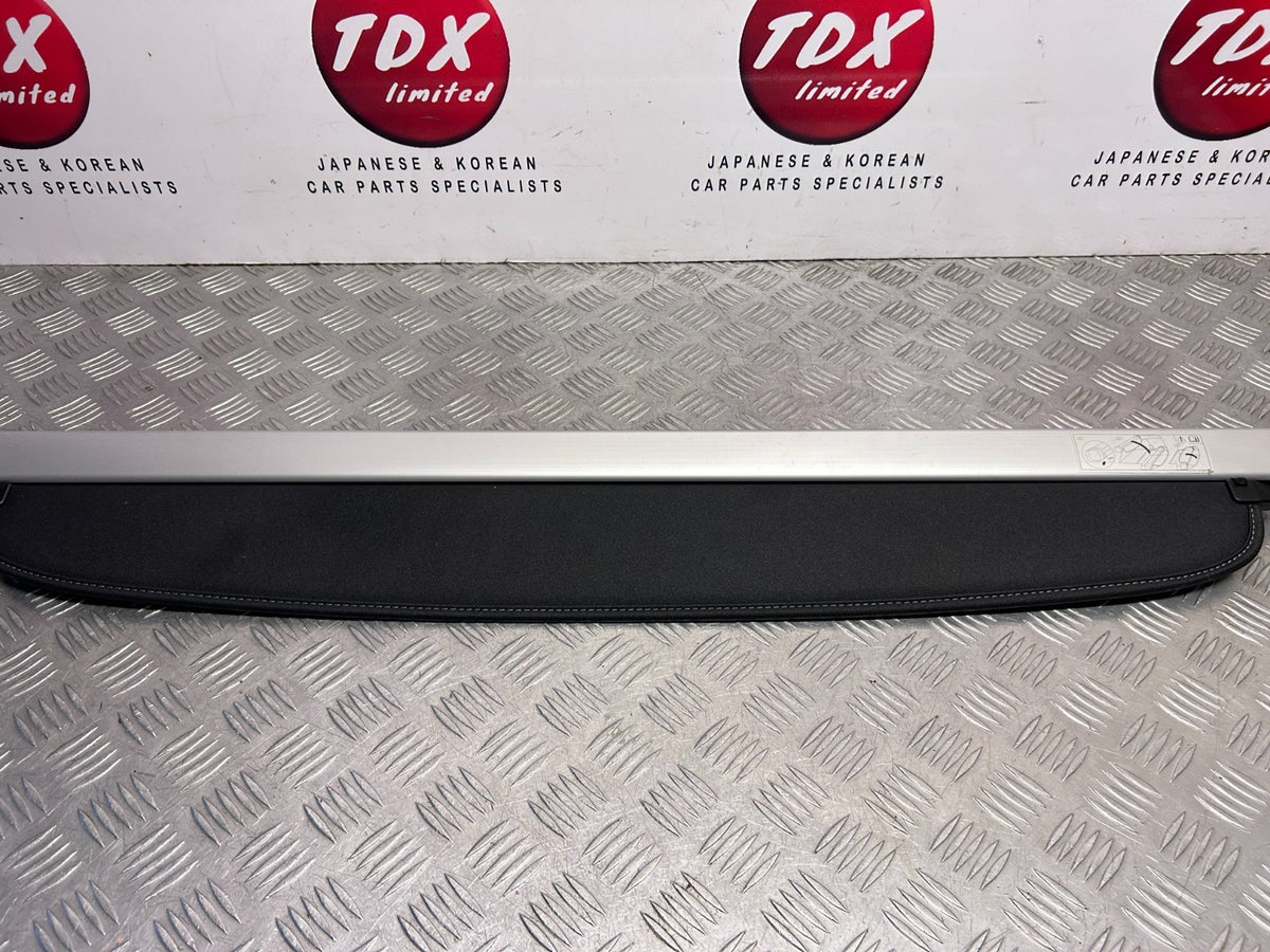 Lexus CT200h A10 MK1 2011-2020 Genuine Roller Blind Parcel Shelf / Luggage Cover - photo 2 of 7