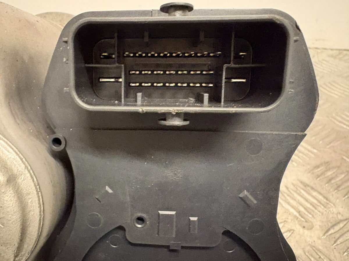 Toyota Yaris XP210 MK4 2020-2026 1.5 M15A-FXE ABS Modulator Pump 47210-0D040 - photo 7 of 13