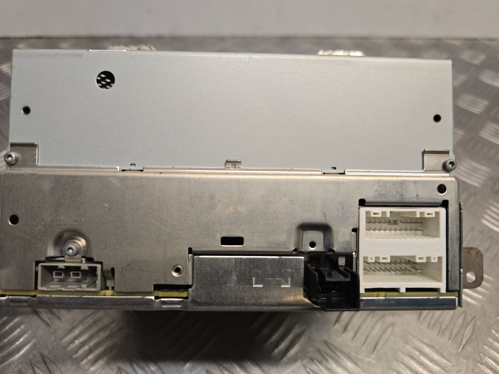 47331800