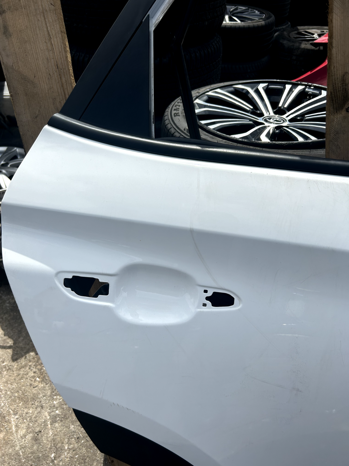 HYUNDAI TUCSON MK3 2015-2020 OSR DRIVERS REAR DOOR GENUINE DOOR WHITE PYW