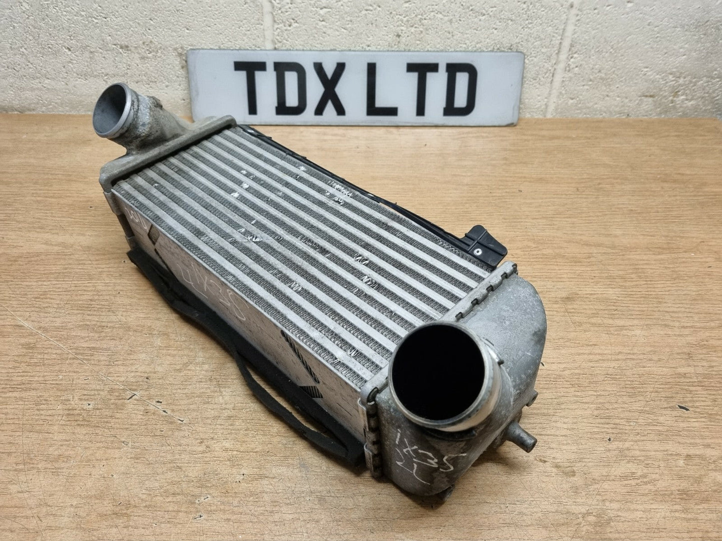Hyundai IX35 2.0 CRDi Diesel Genuine Radiator Intercooler 2010-2015 28270-2F750