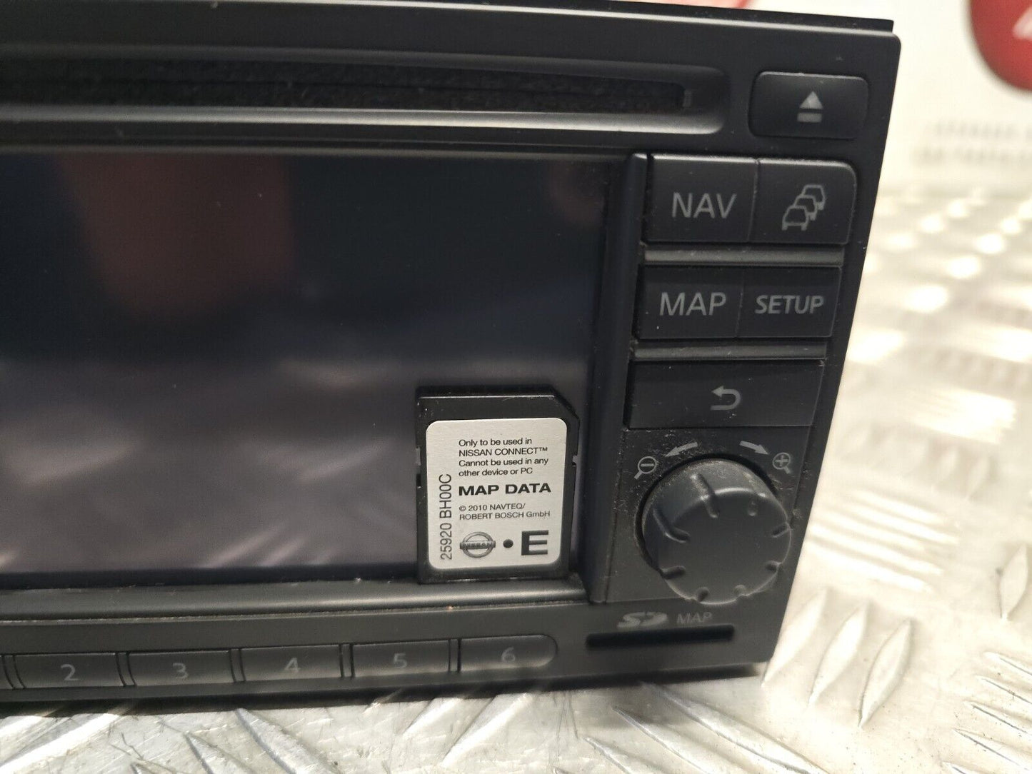 NISSAN NOTE E11 2009-2012 GENUINE SAT NAV MEDIA STEREO HEAD UNIT + SD 25915BH20A