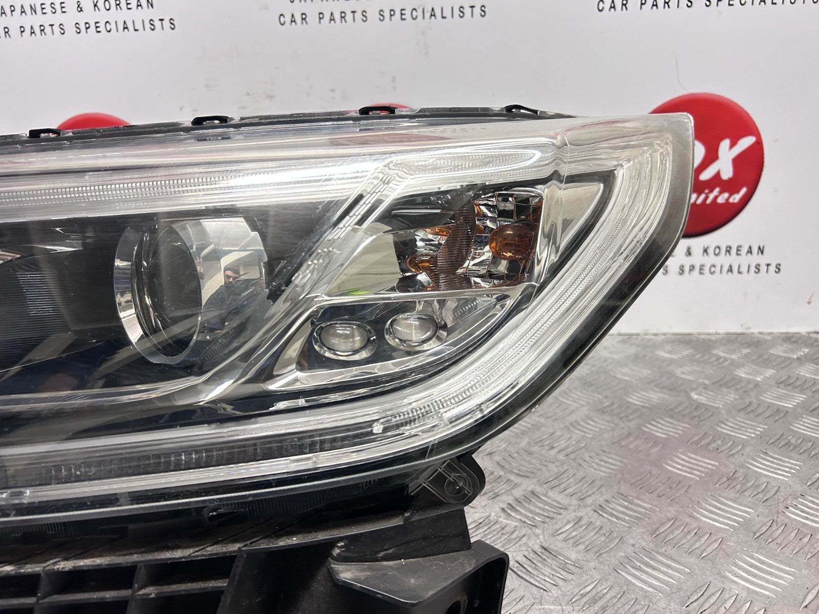 Honda Cr-V Mk4 2015-2018 Passenger Side Genuine Xenon Led Headlight 4