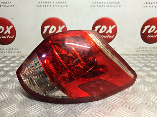 TOYOTA RAV4 MK3 2006-2009 GENUINE DRIVERS SIDE REAR OUTER BODY LED BRAKE LIGHT