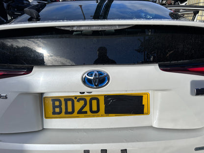 Toyota Prius Hybrid Facelift MK4 2019-2022 Genuine Tailgate Shell White (070) - photo 5 of 9