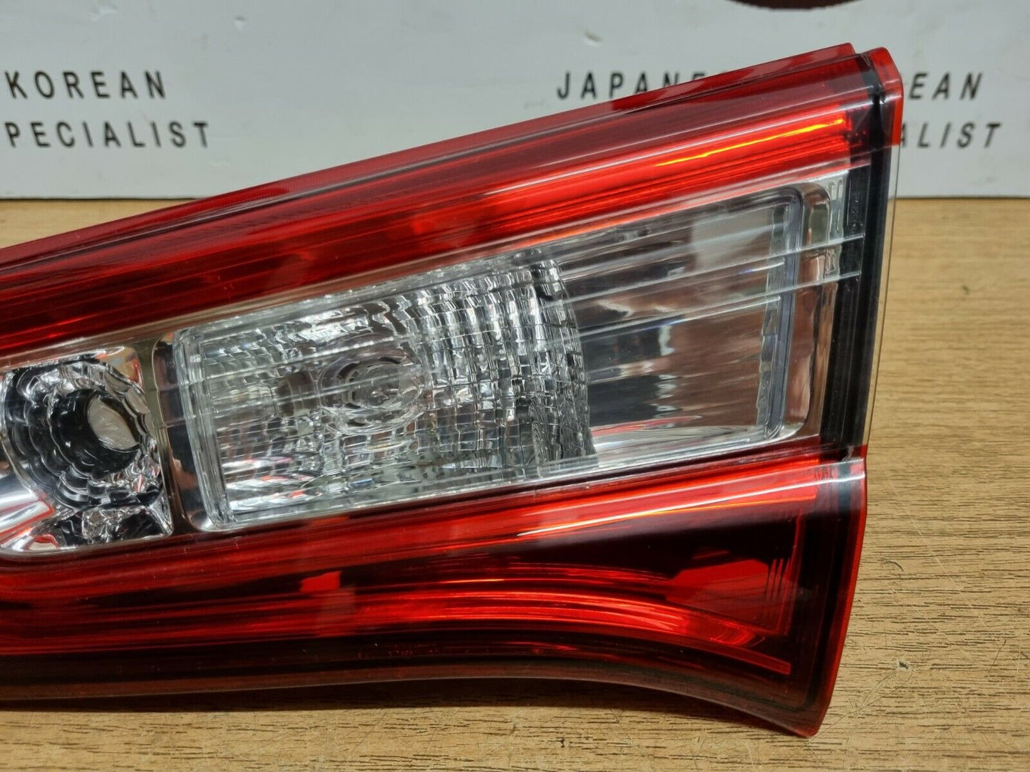 TOYOTA YARIS MK3 2017-2020 FACELIFT GENUINE DRIVERS SIDE REAR LED TAILGATE LIGHT