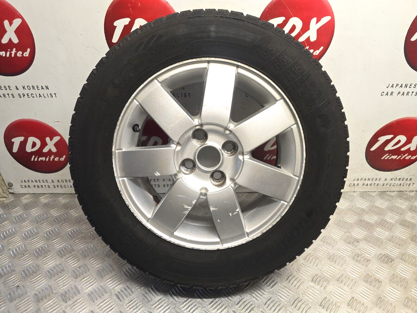 TOYOTA COROLLA E12 2002-2006 15" ALLOY WHEEL 5MM TYRE 195/65/15 PZ406-E0676-ZC