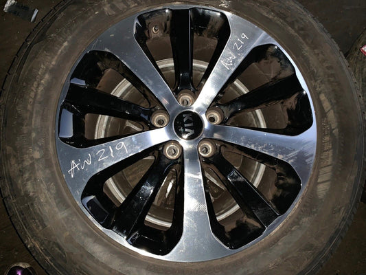 Kia Sorento (UM) MK3 2015-2018 18" Genuine Alloy Wheel 235/60/18 - photo 2 of 3