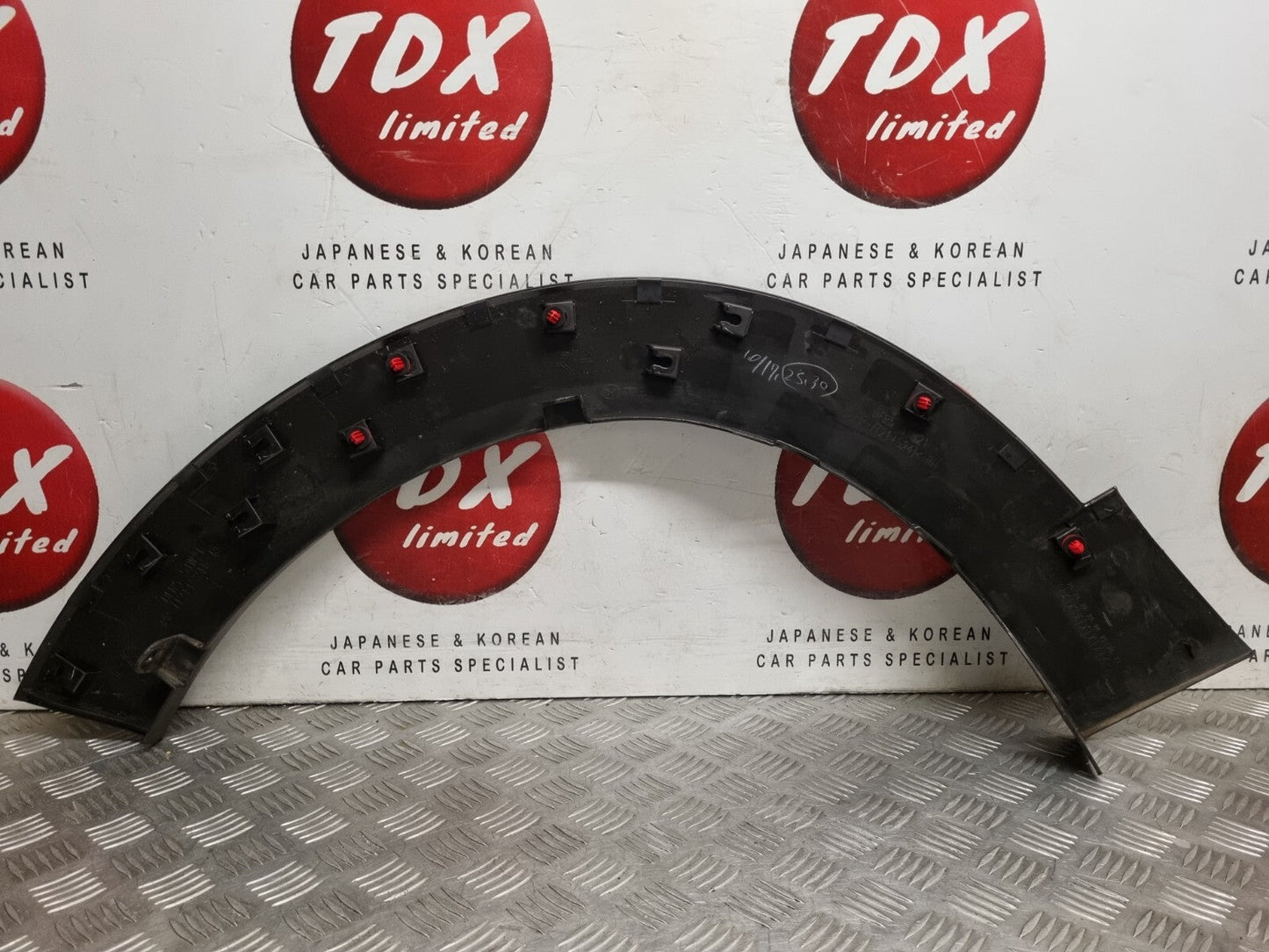 MAZDA CX-30 2019-2023 GENUINE DRIVERS SIDE FRONT WHEEL ARCH TRIM DFR5-51W21