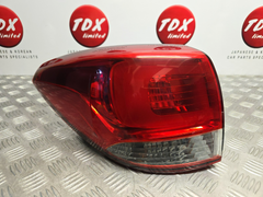 Kia Carens (RP) 2013-2016 Passenger Side Rear Outer Brake Light 92401-A4010 - photo 1 of 13
