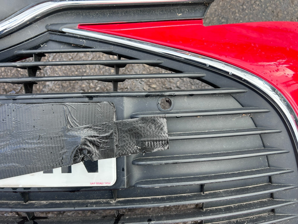 Toyota Yaris XP130 MK3 2014-2017 Genuine Complete Front Bumper 3P0 Super Red - photo 6 of 17