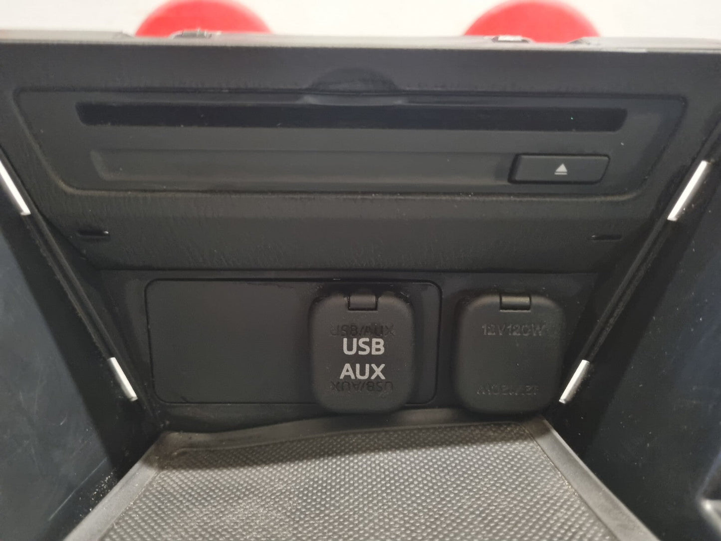 MAZDA 2 (DJ) MK3 2015-2020 GENUINE CD PLAYER HEAD UNIT + SURROUND DB1M-669G0