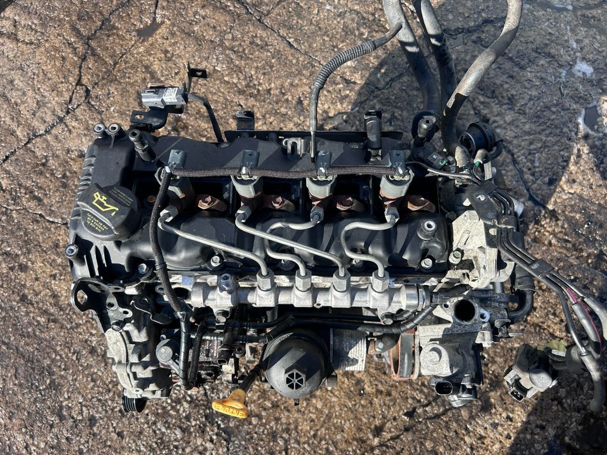 Kia Sportage MK3 2010-2015 1.7 Diesel D4FD Euro 5 Genuine Low Milage Bare Engine - photo 3 of 6