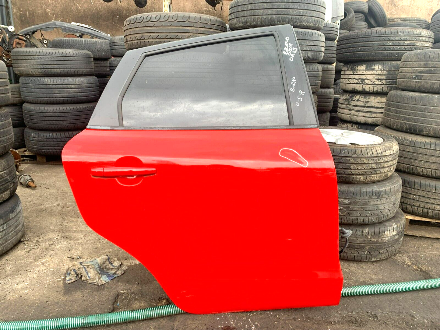 SUZUKI BALENO A1K MK2 2016-2019 DRIVER SIDE REAR COMPLETE DOOR Z4Q RED