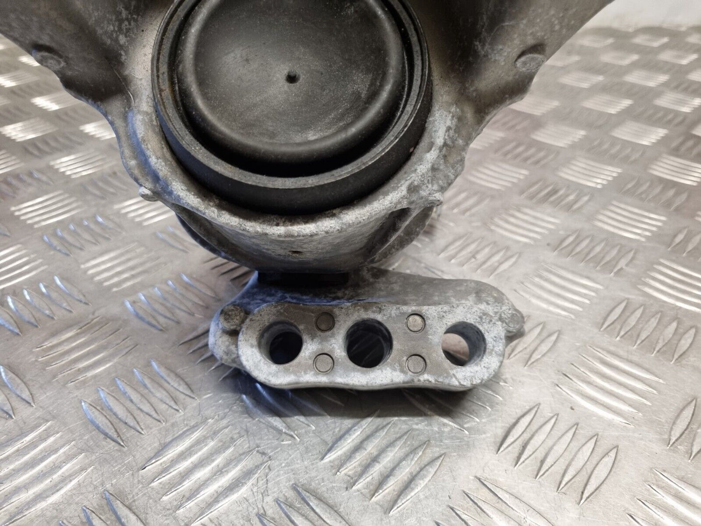 Honda Civic X Mk10 1.0 Petrol 2017-2023 Genuine Drivers Side Engine Mount 9
